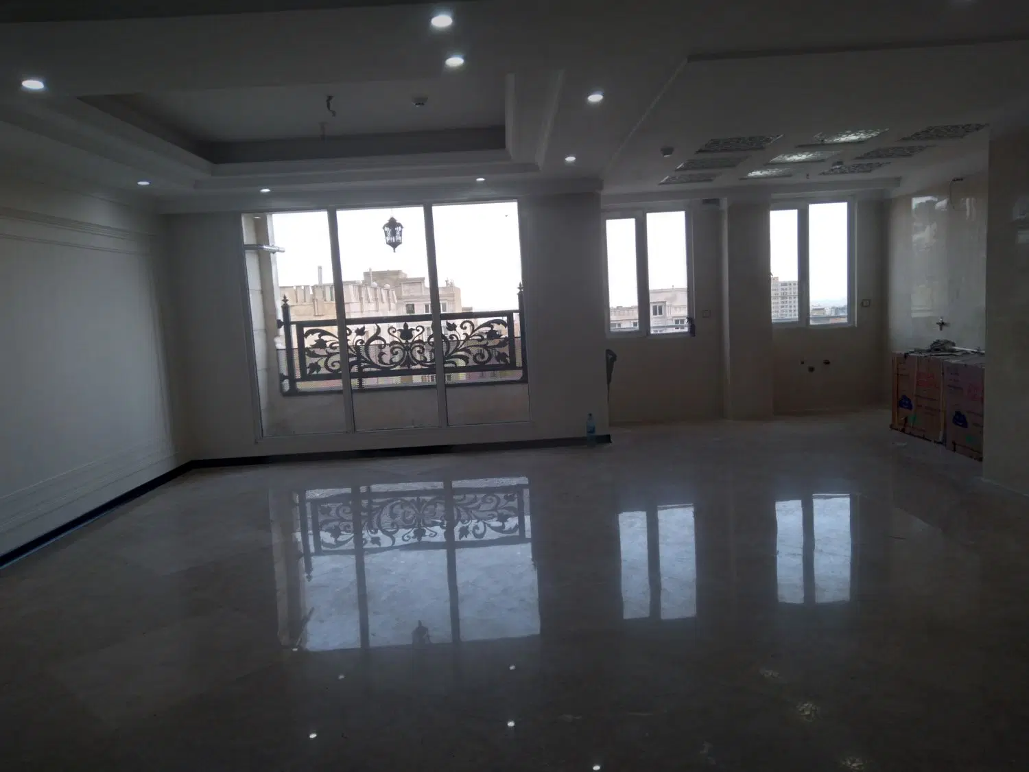 ۱۶۰ متر جنت‌آباد جنوبی سه خواب ۲پارکینگ سندی
