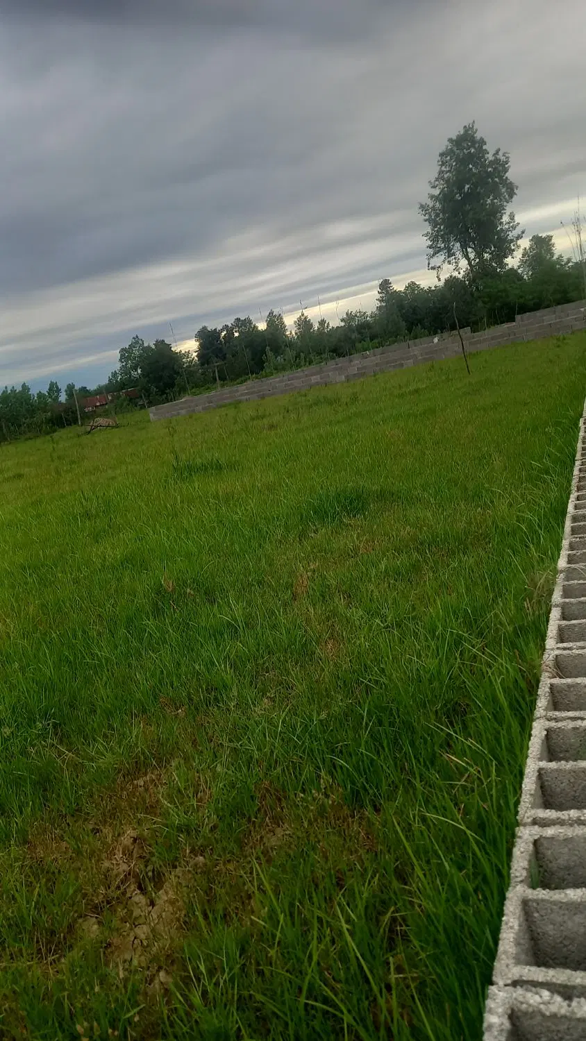 زمین۶۰۰ متری