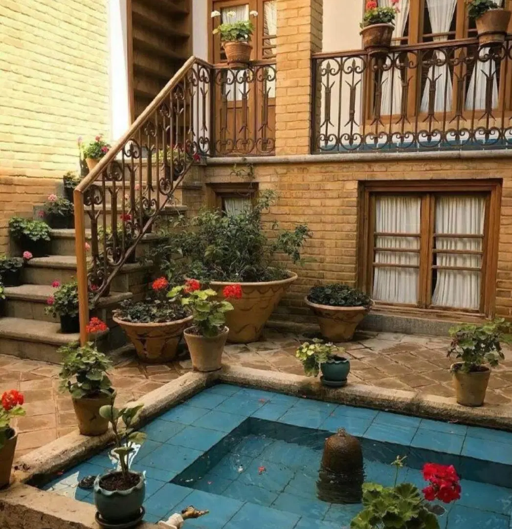 ویلایی مسکونی کلنگی