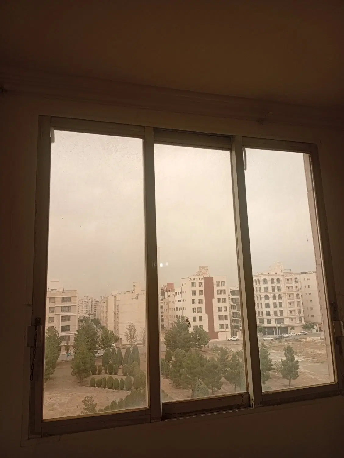 آپارتمان ۷۵ متری سند دار