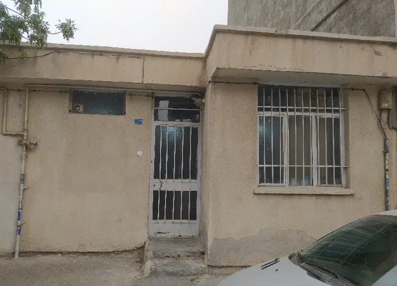 خانه ویلایی ۱۲۰جنوبی مناسب ساخت وساز