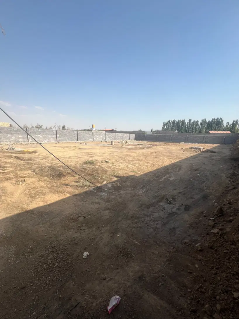 زمین مجوزدار صنعتی ۱۴۰۰ متر بلوارفرودگاه کوچه گمرک