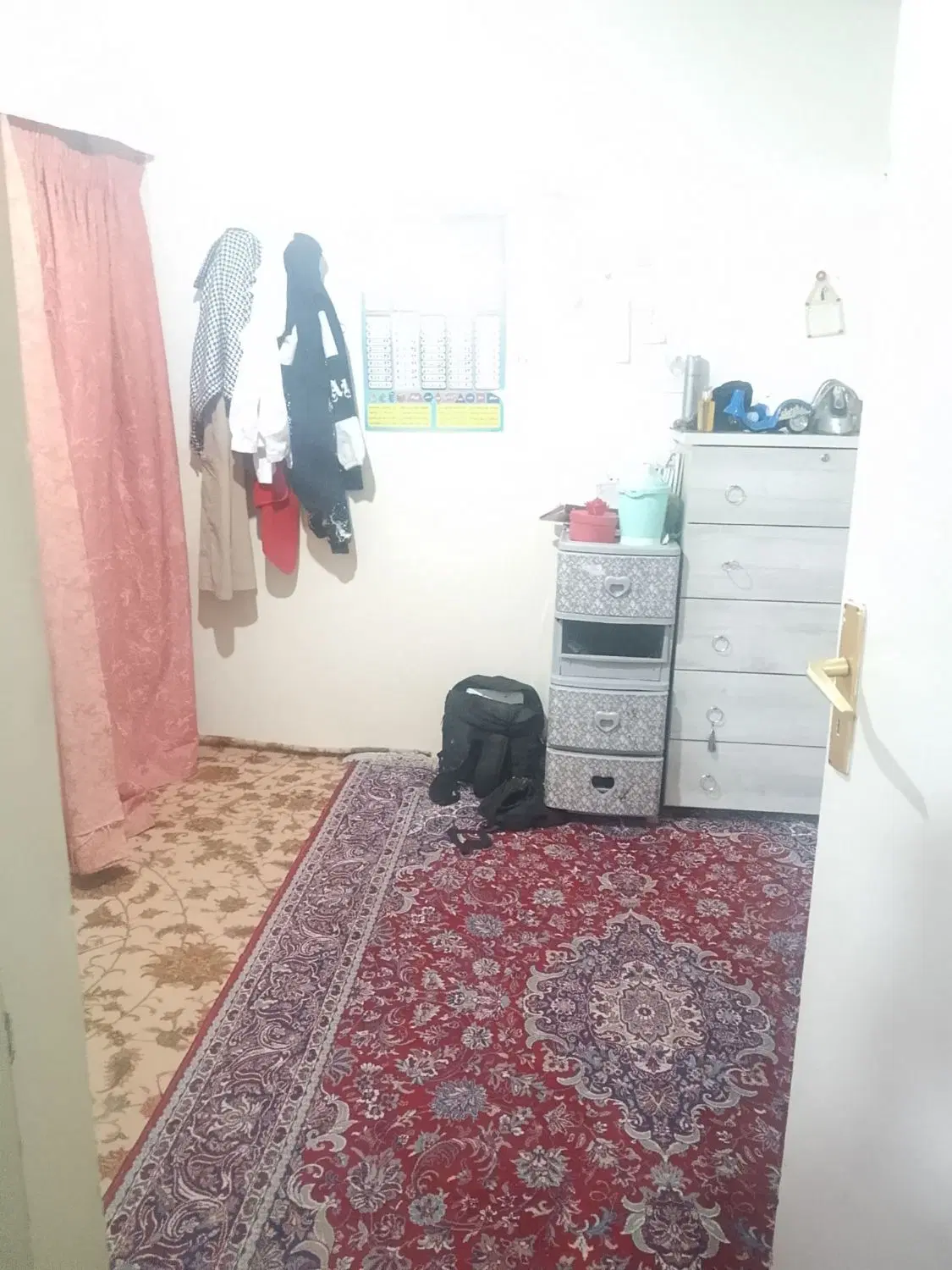 همکف ، راه جدا ، پارکینگ دار
