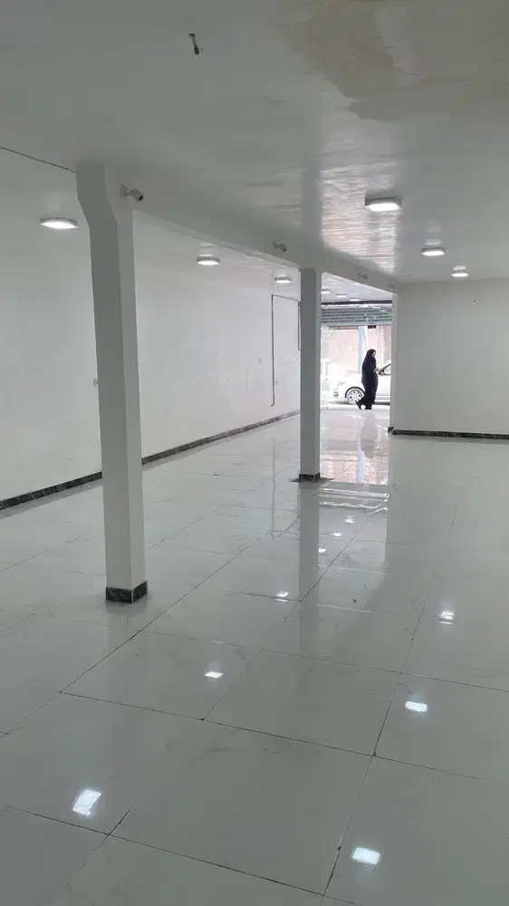 مغازه بزرگ گلریز