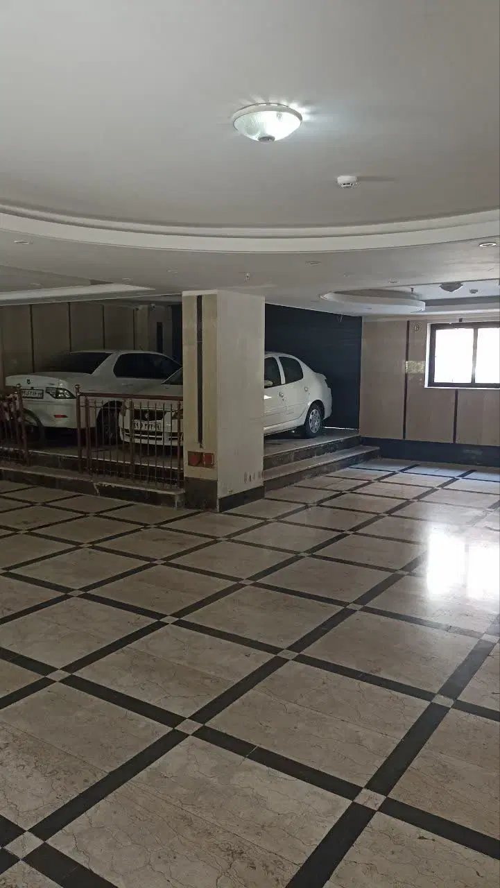 تهرانسر خ گلها ۱۰۰ متر