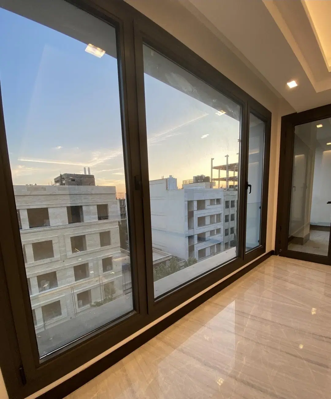 ۱۱۹ متر دو خواب مستر در برج