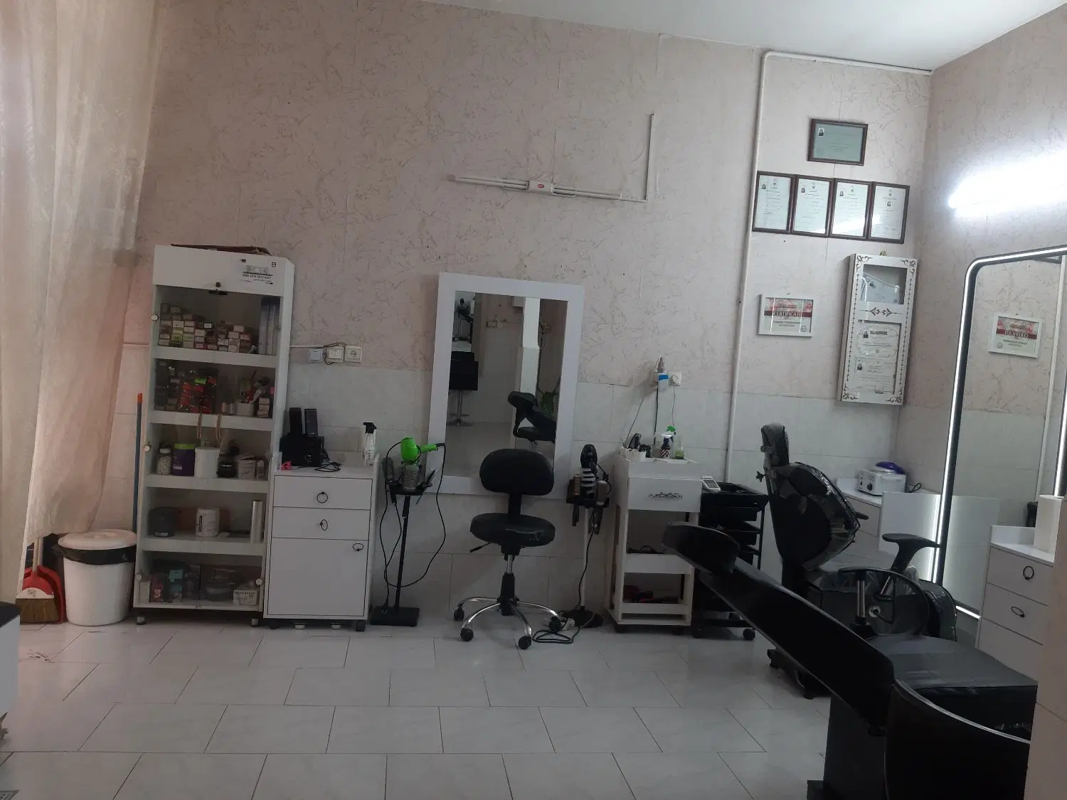 اجاره لاین ناخن  کراتین   میکاپ شنیون