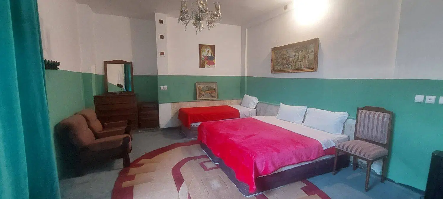 اجاره بومگردی نزدیک نقش جهان