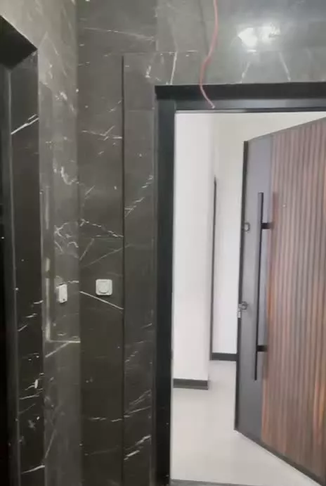 فروش آپارتمان نوساز ۱۰۰ متری در متل قو_موقعیت عالی