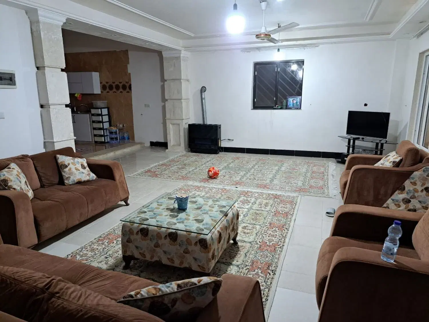 فروش یک واحد مسکونی ویلایی