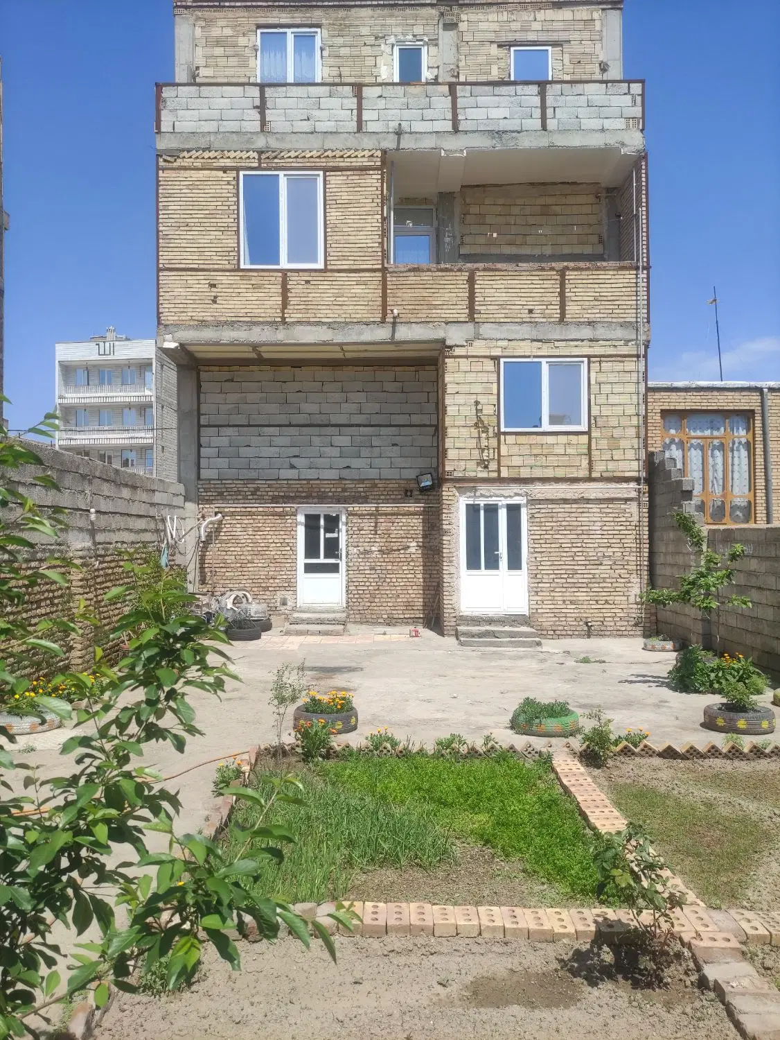 فروش منزل مسکونی تجاری