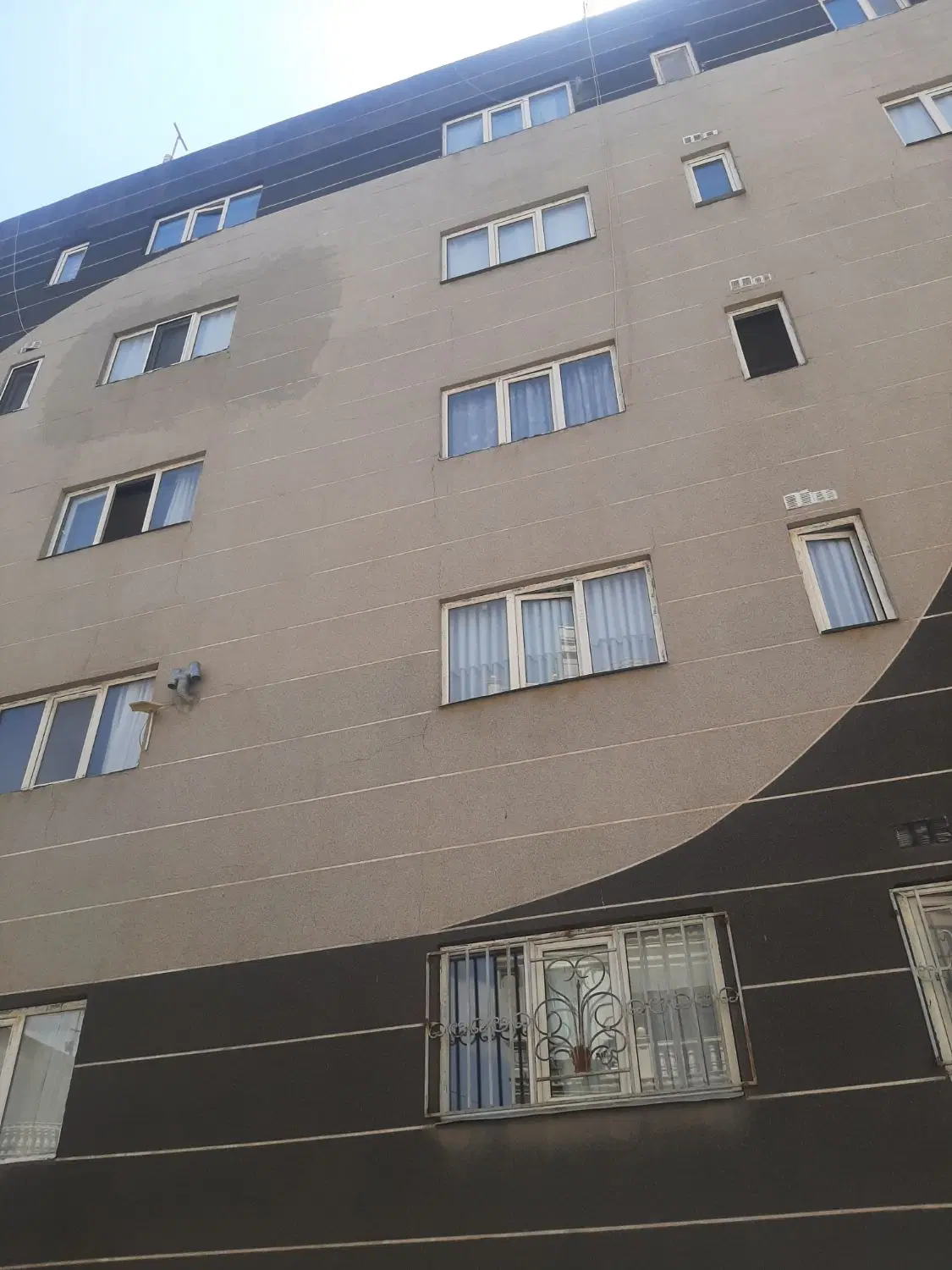 آپارتمان اجاره ای  ۷۵ متر  اول ۸۱ هکتاری