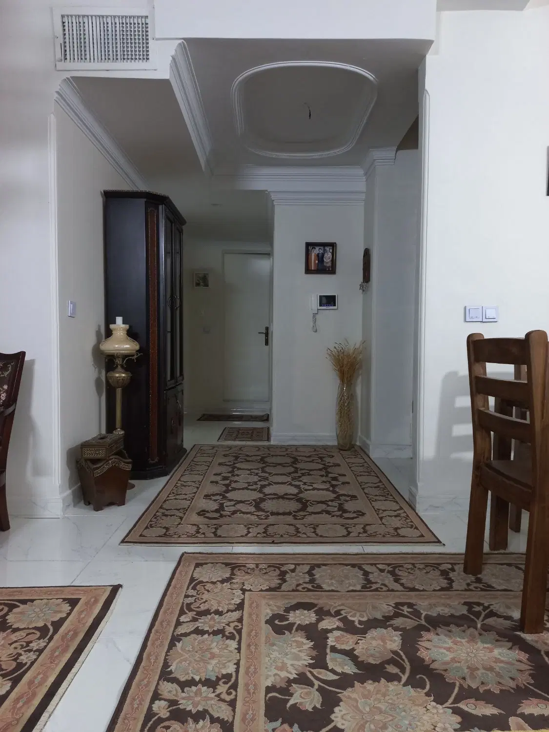 آپارتمان ۸۵ متری اردلان ۱ طبقه اول