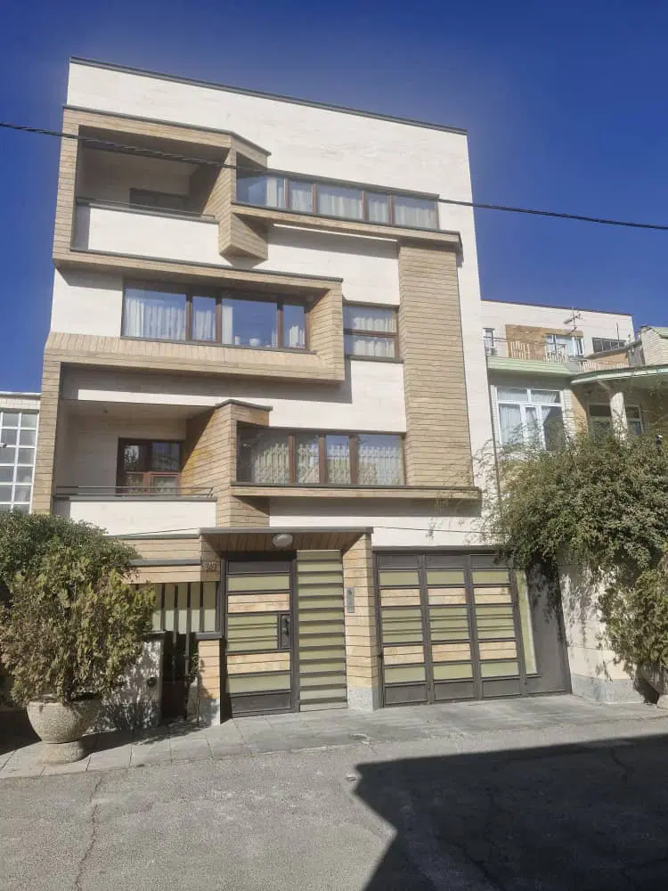 فروش خانه حیاط دار پشت بیمارستان بوعلی