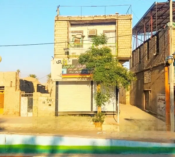 زمین تجاری با موقعیت مناسب