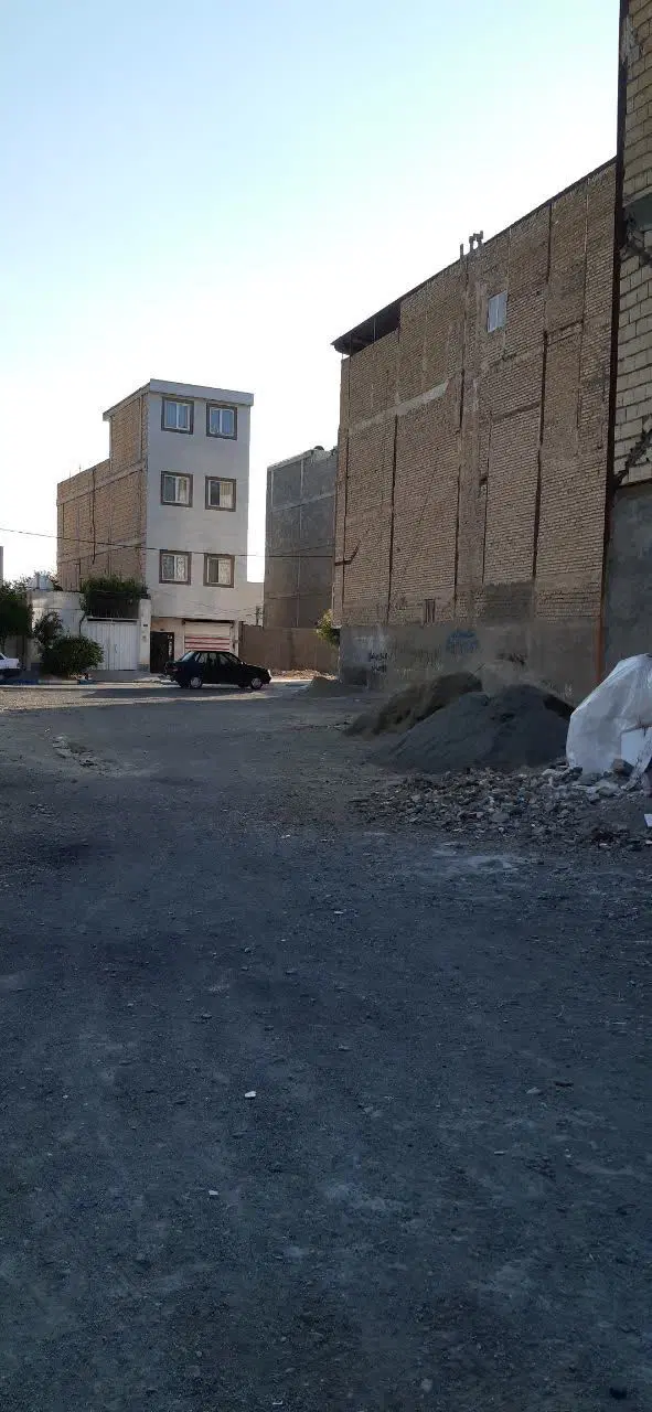 فروش‌زمینی‌به‌متراژ۲۲۰متر‌در‌کاظم‌آباد‌ رباط‌کریم