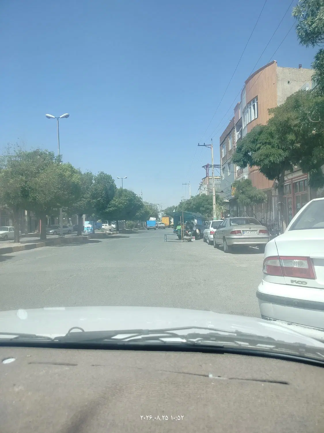 فروش سه دانگ یک ساختمان تجاری مسکونی