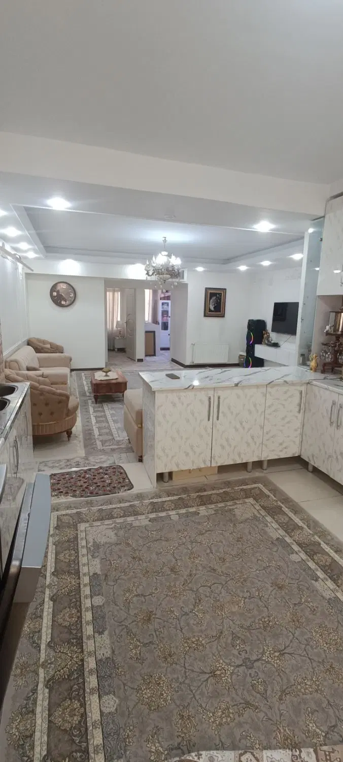 آپارتمان 77 متری دو خوابه فول با پارکینگ