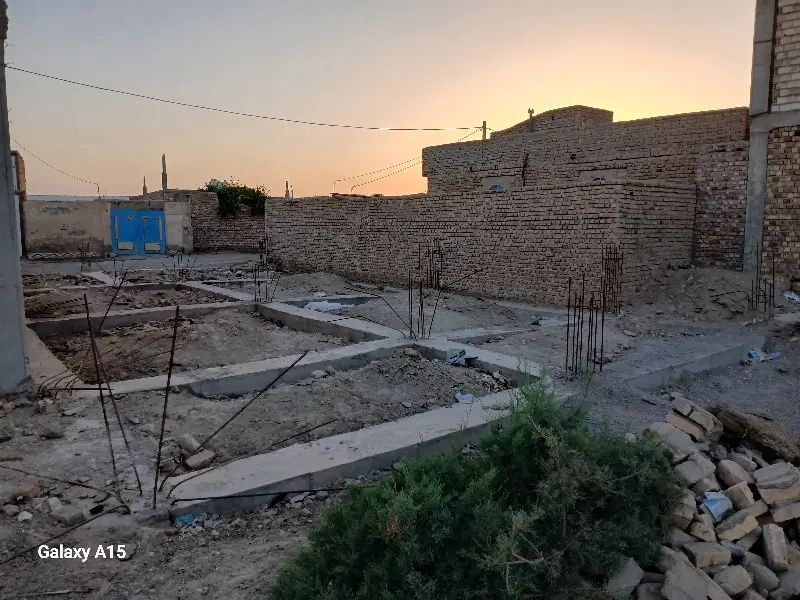 زمین مسکونی با فنداسیون قوی شهرستان هیرمند