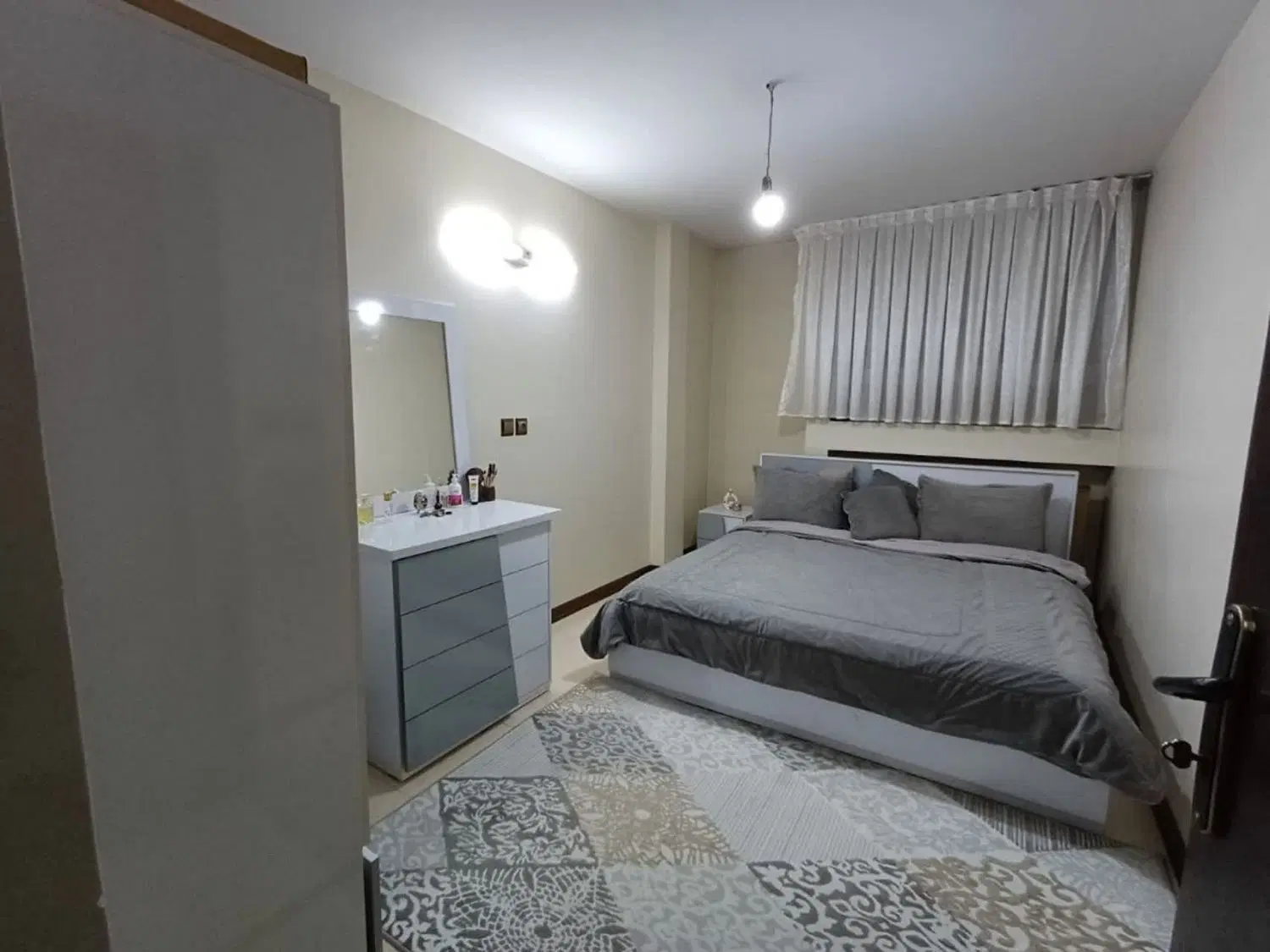 سوئیت آپارتمان روزانه ونک
