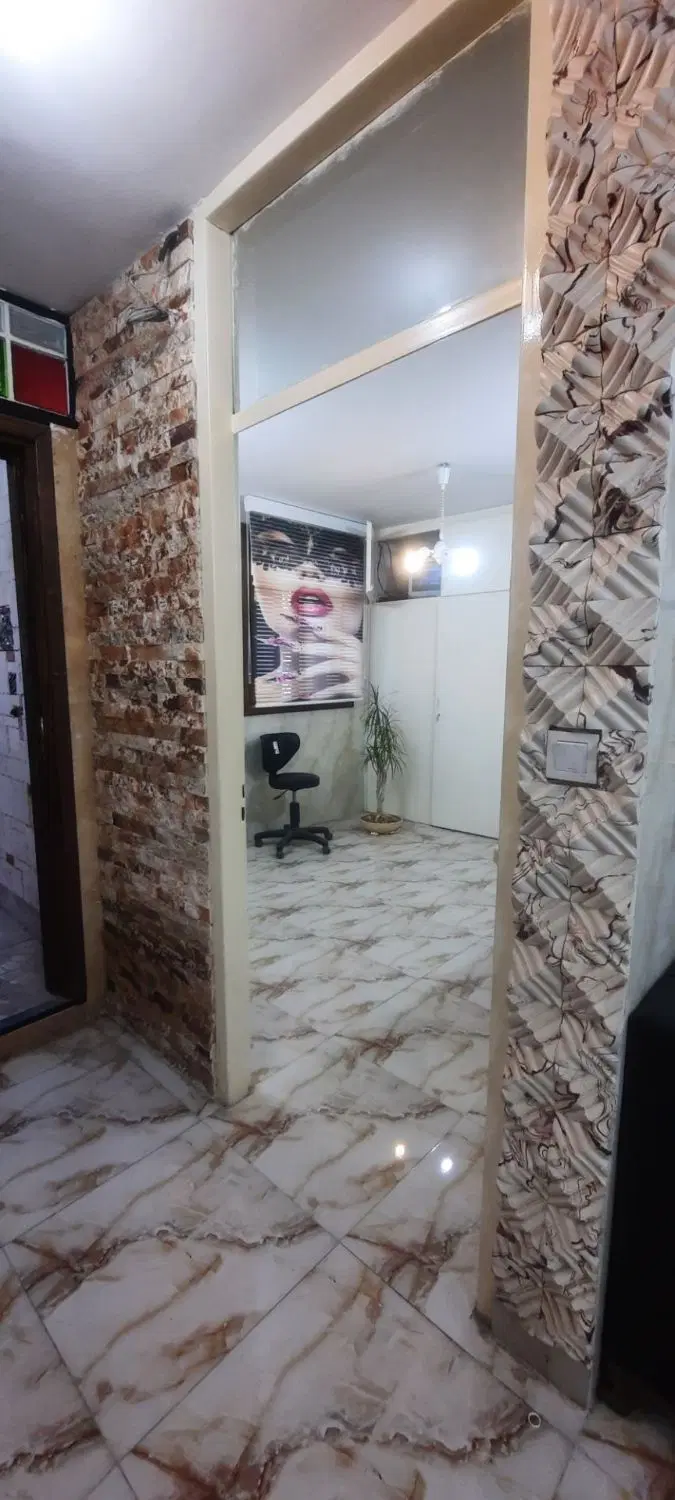 واحد ۶۰متری راه جدا (موقعیت تجاری)