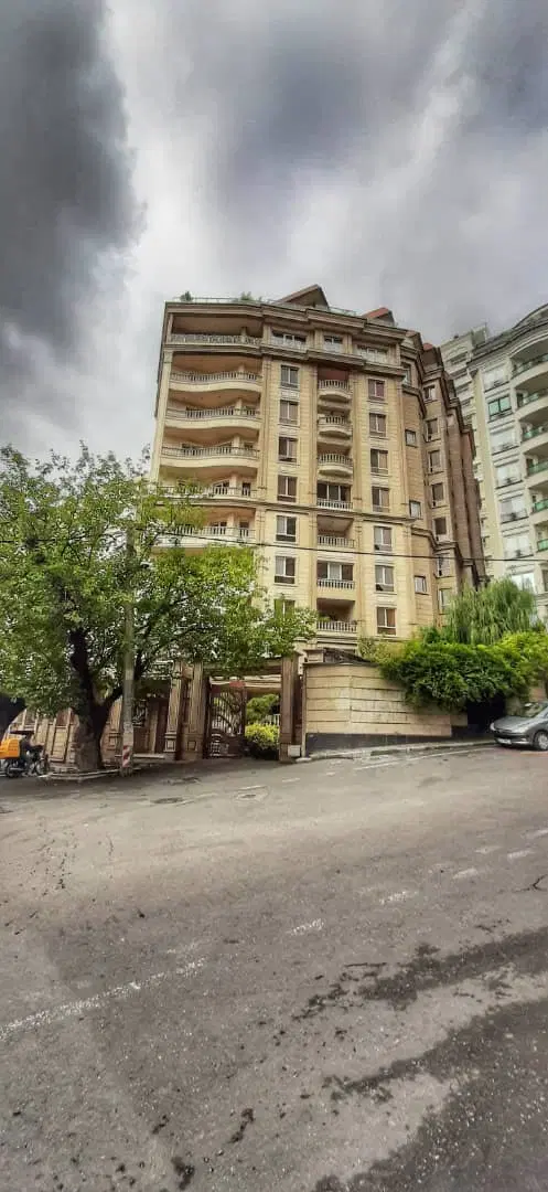 ۱۲۰ متر نیاوران مژده