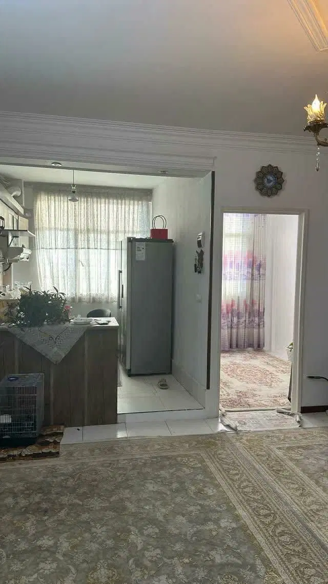آپارتمان اندیشه مشکینی ۷۰ متری با پارکینگ