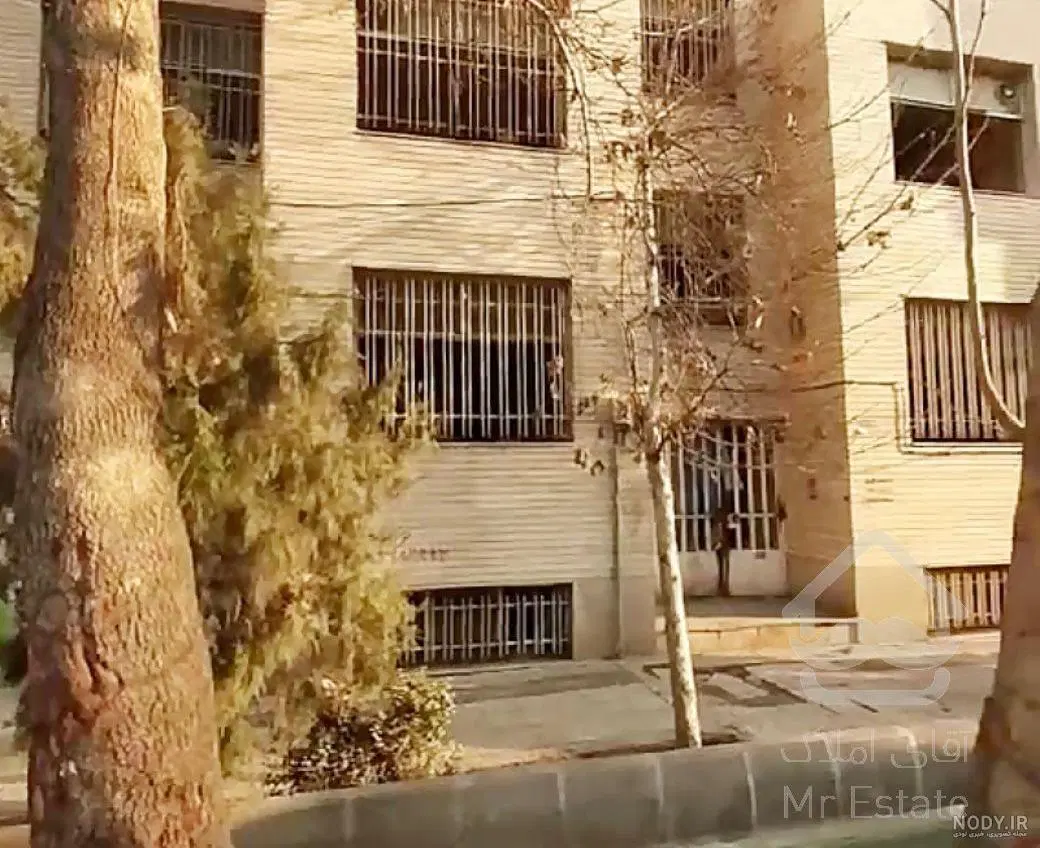 فروش ۱۵۰ متر کلنگی مناسب ساخت و سکونت