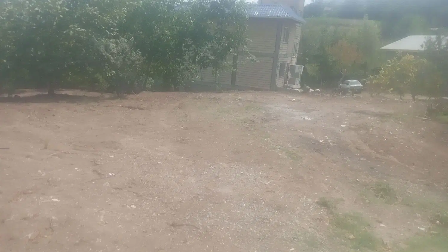 زمین مسکونی‌ ۴۰۰متر دونبش به فروش میرسد