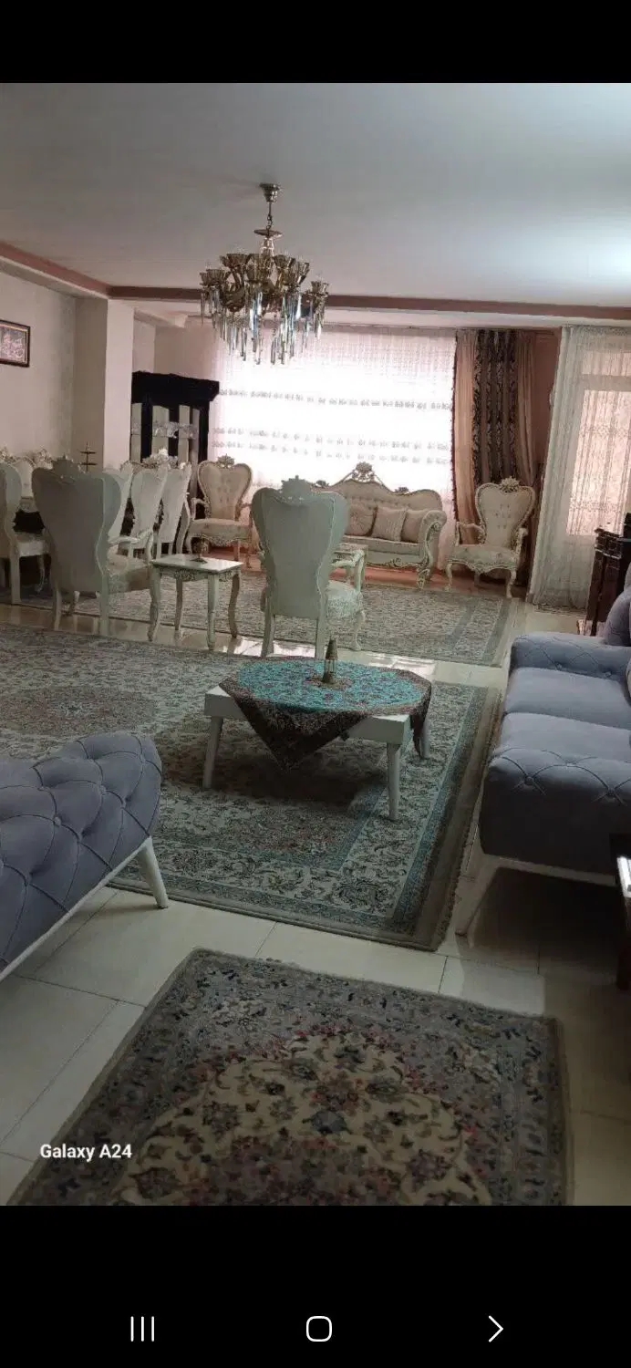 آپارتمان ۱۳۰ متری باغ زمانی