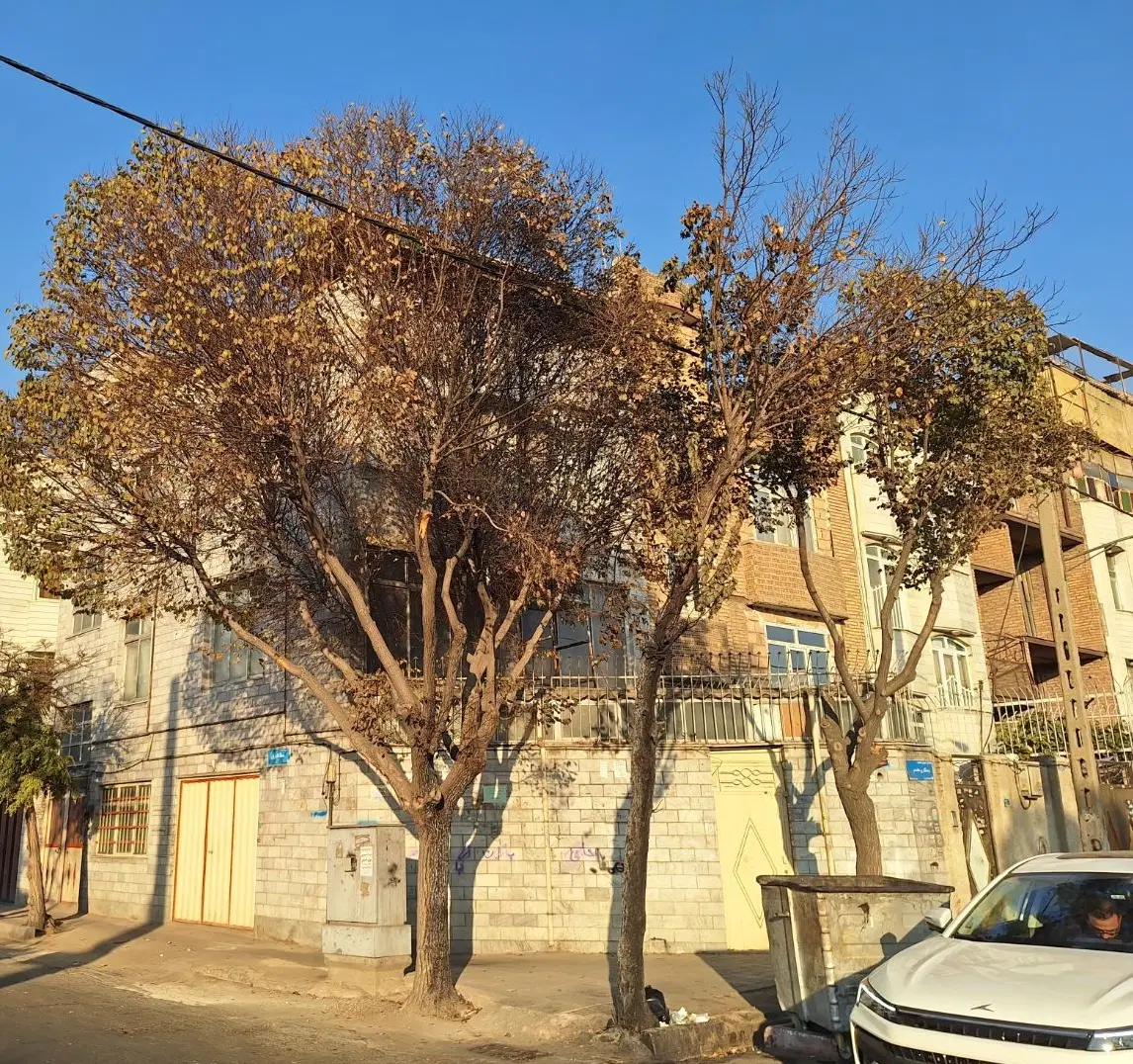 فروش آپارتمان ، ۳طبقه ، هر طبقه تک واحد ۷۴ متری