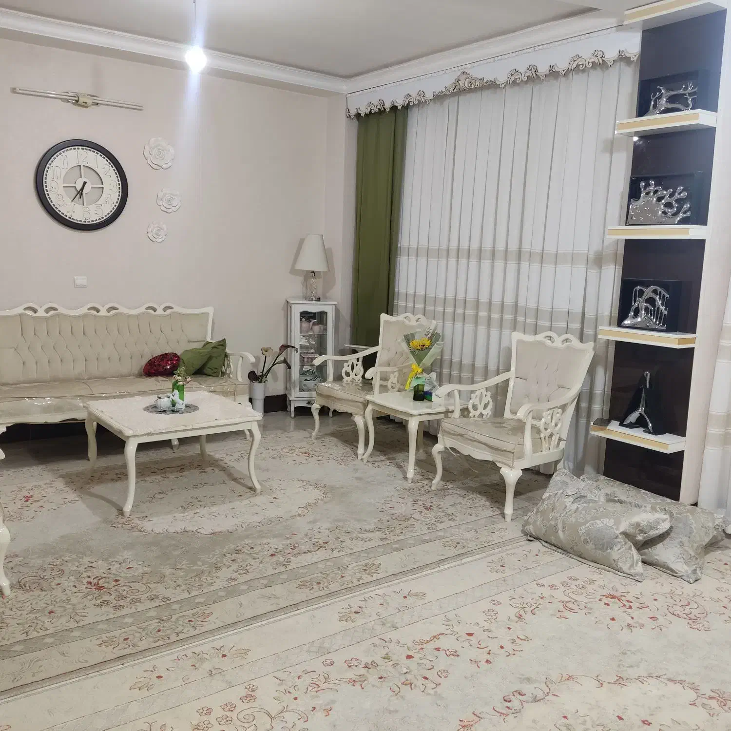 آپارتمان تک واحدی اراسته