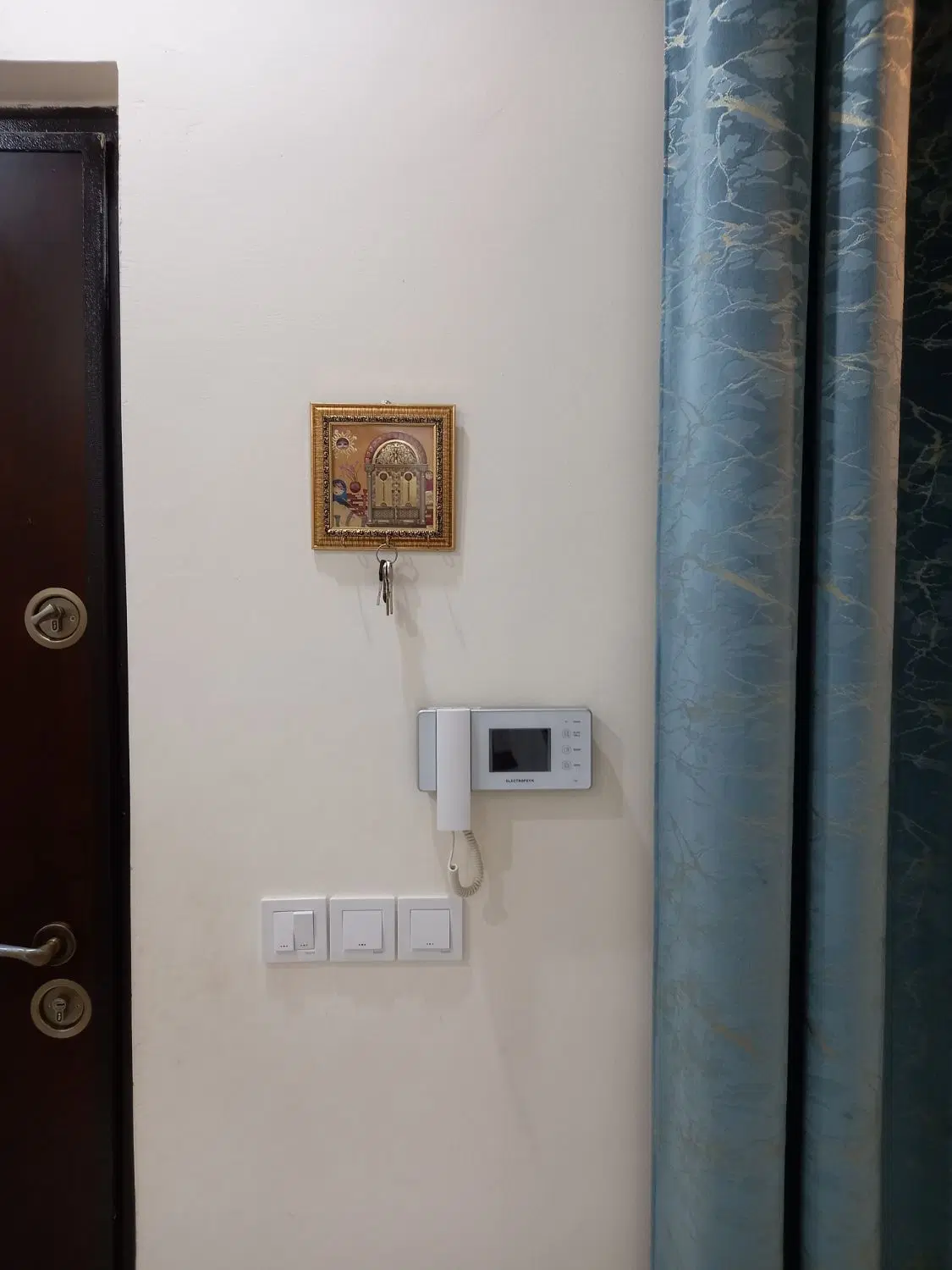آپارتمان دوخوابه باپارکینگ