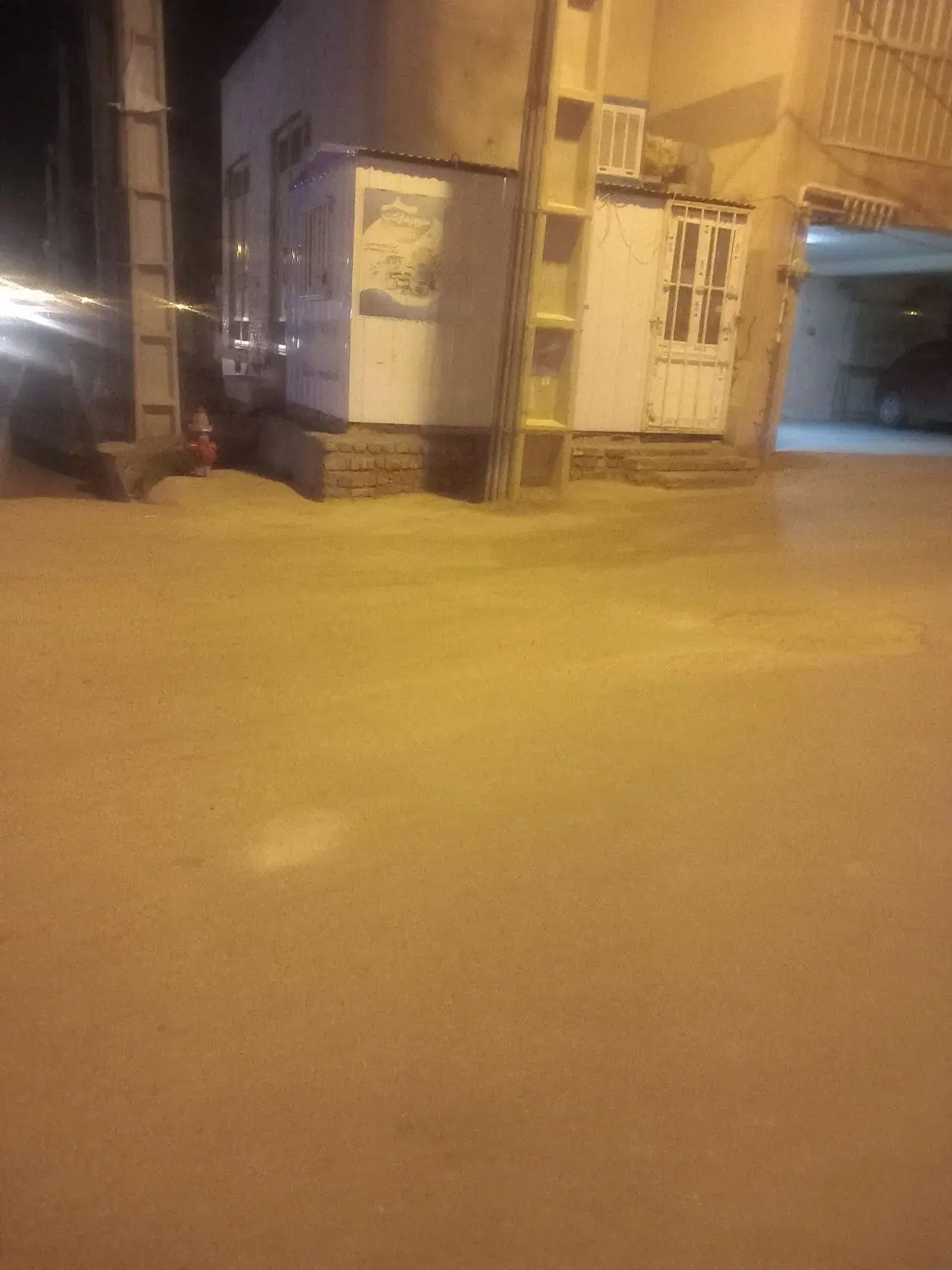 فروش یک عدد دکه خواربار فروشی
