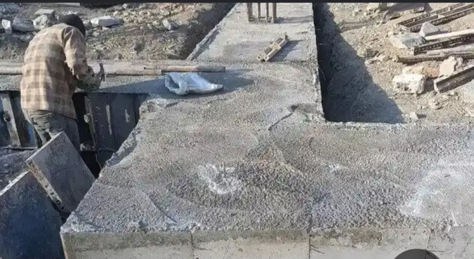 زمین  آماده ساخت ۱۲۶ متر