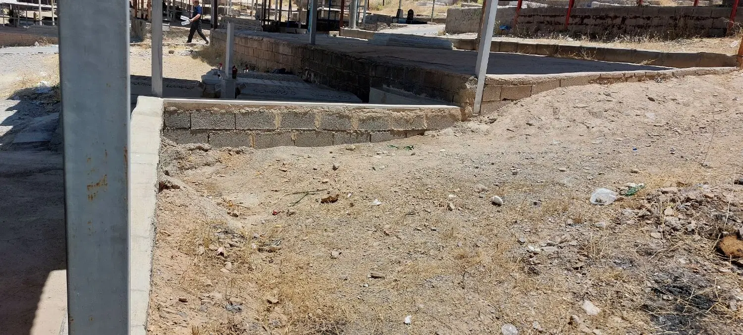 زمین قبر در قبرستان سرابیاس