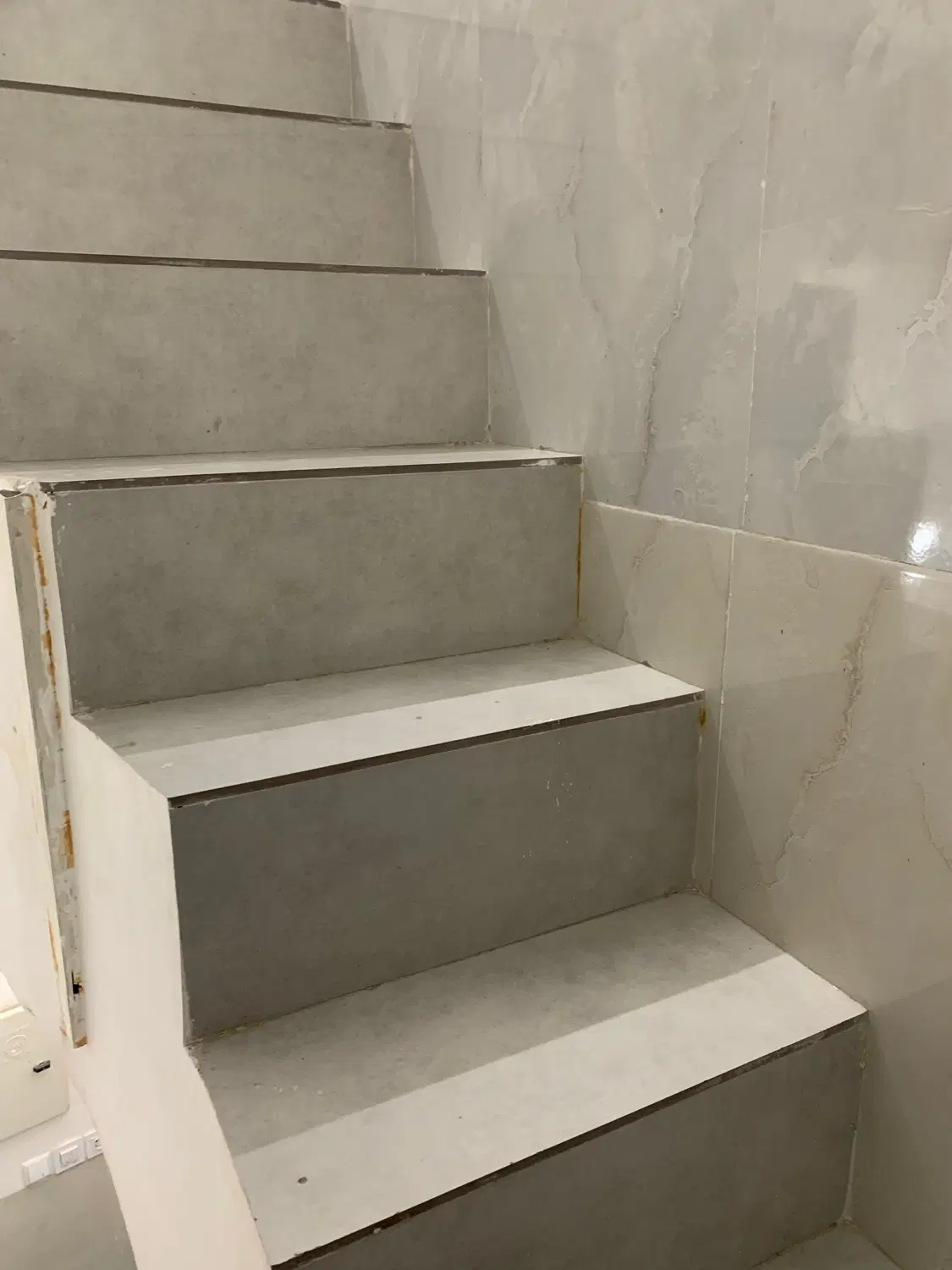منزل طبقه بالا خیابان مطهری