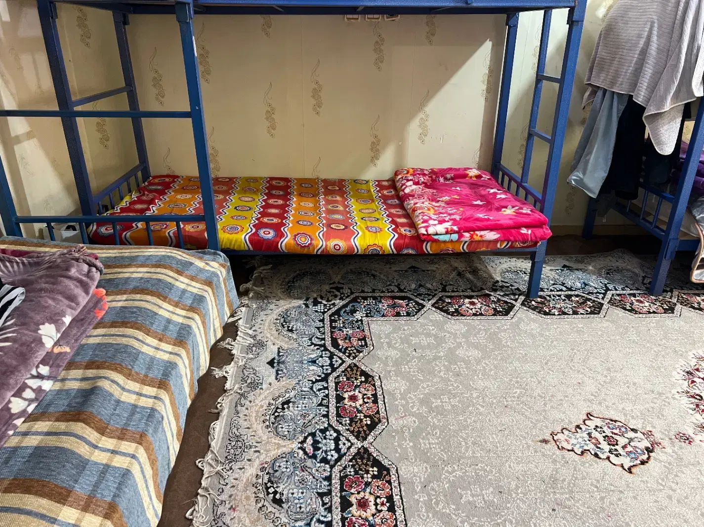 خوابگاه دخترانه