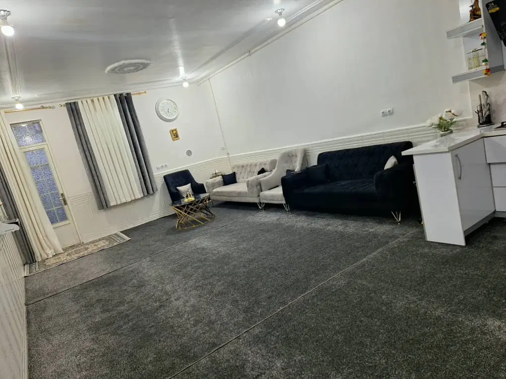 خانه ۱۰۰ متری به همراه مغازه