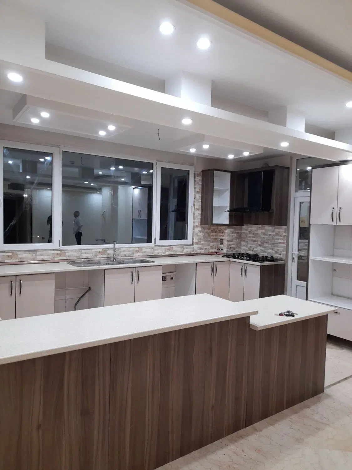 آپارتمان ۱۱۰ متری فول امکانات