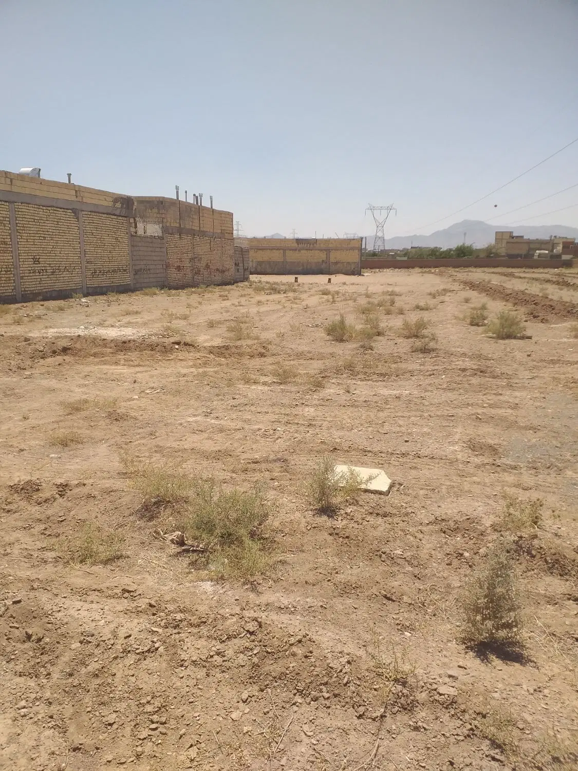 زمین جای مغازه بر بلوار بسیج