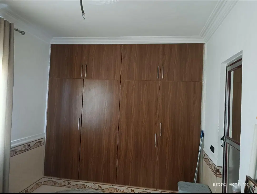 ملک بسیار زیبا و تمیز