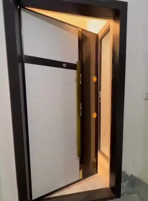 ۸۰متری دوخواب سنگی گلخونه