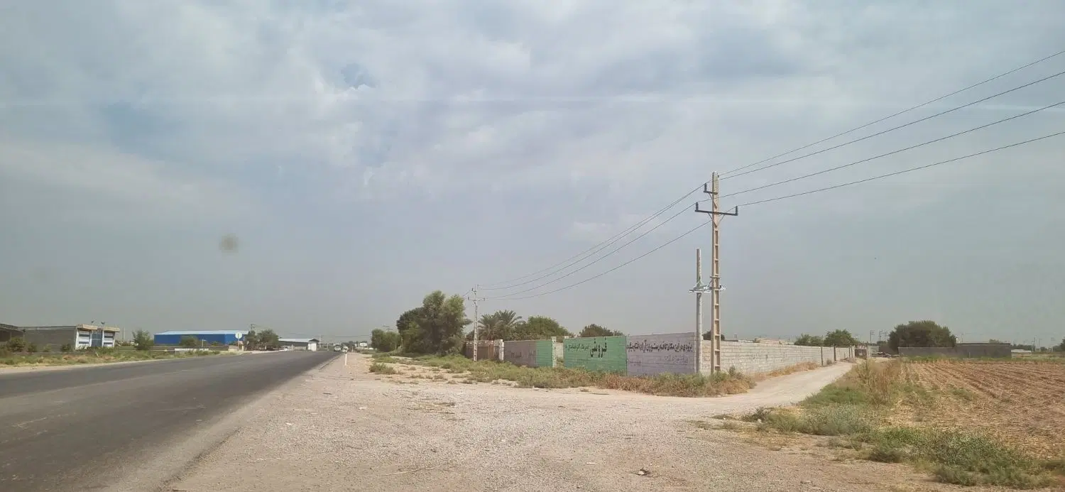 ۴هزارمتردرب کوچه سرجاده اصلی عباس اباد
