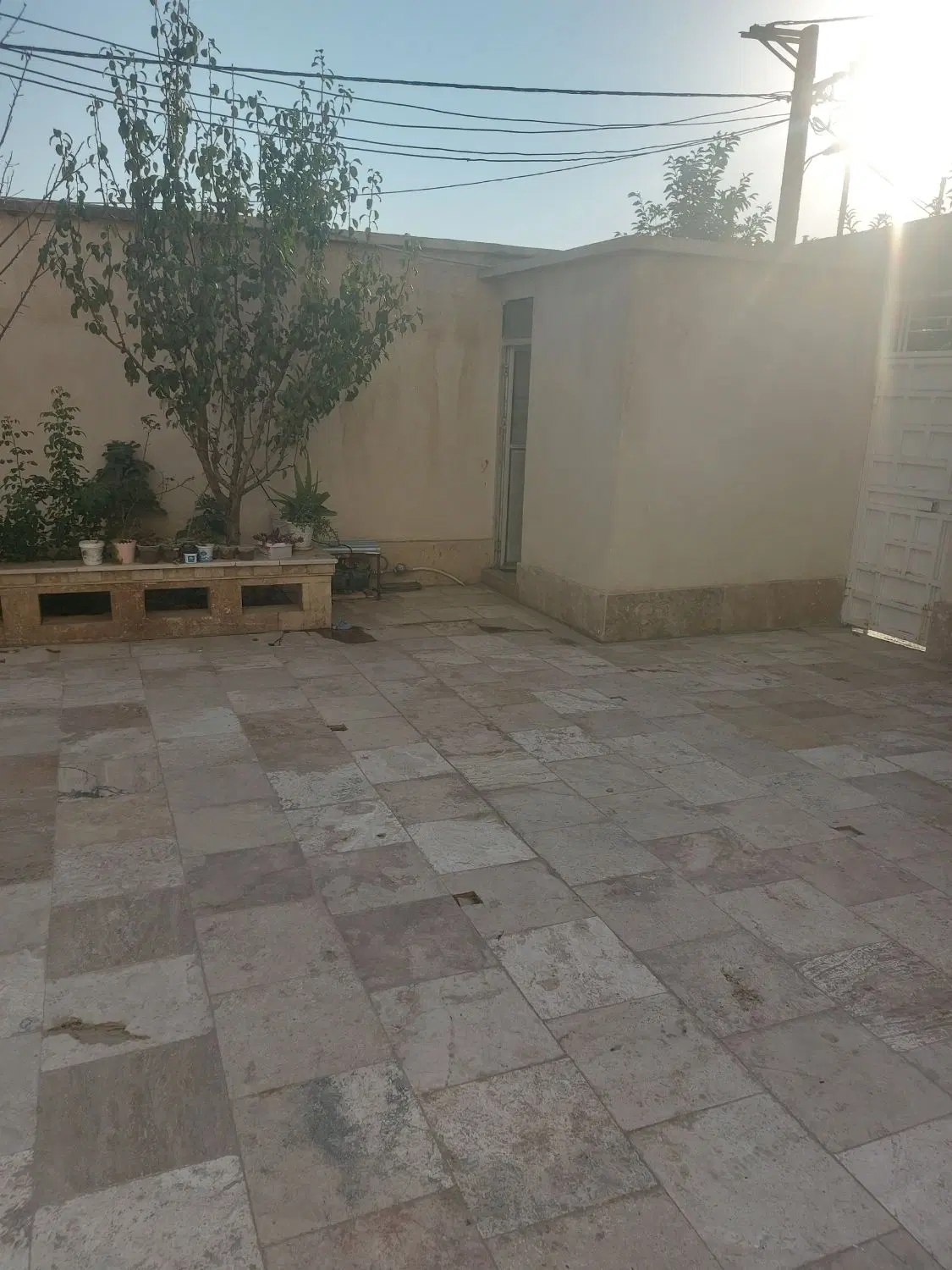 فروش خونه ویلایی سردونبش۲۰۰متر