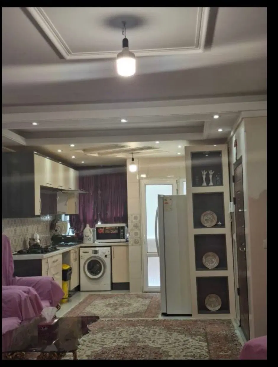 طبقه اول با پارکینگ بدون مالک قابل تبدیل