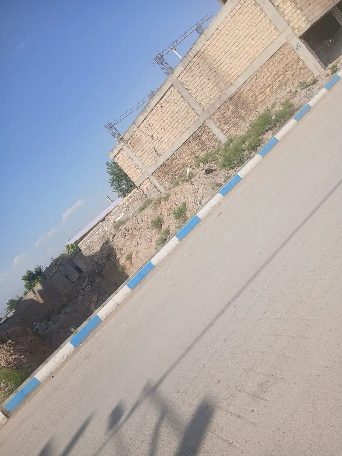 زمین ۱۶متری بلوار پیام