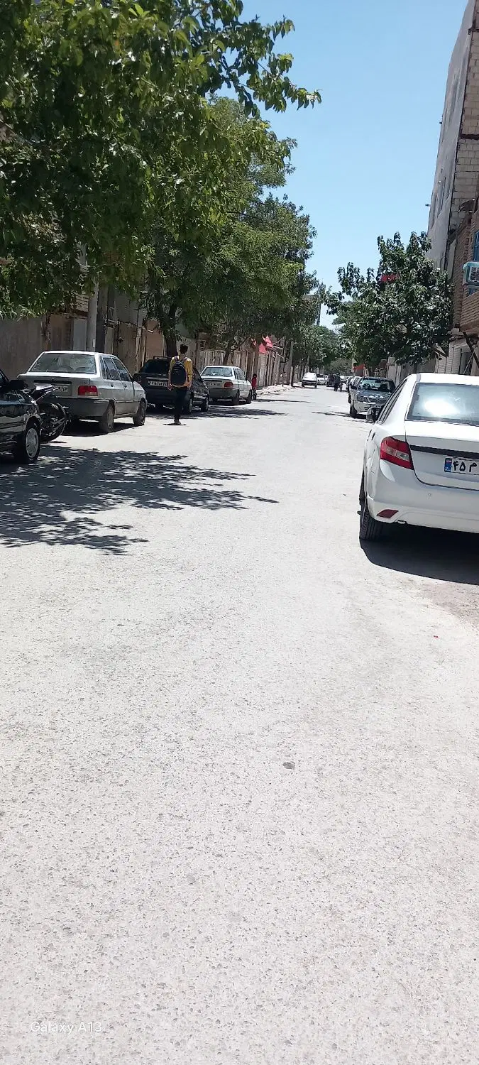 آپارتمان دو طبقه ونیم طبرسی شمالی