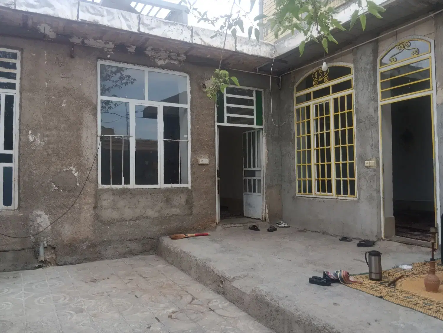 خانه‌فروشی