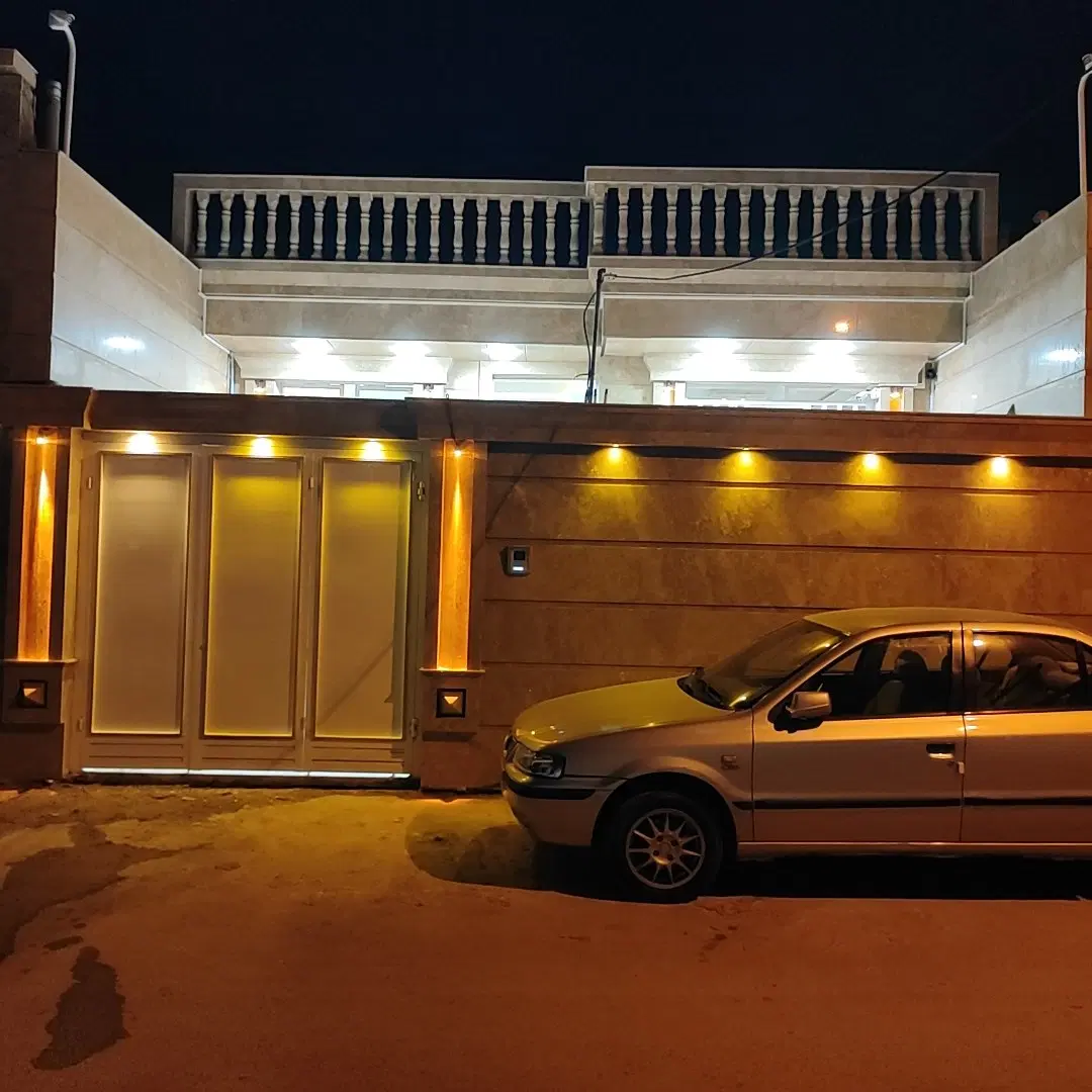 منزل ۱۰۰ متری لوکس